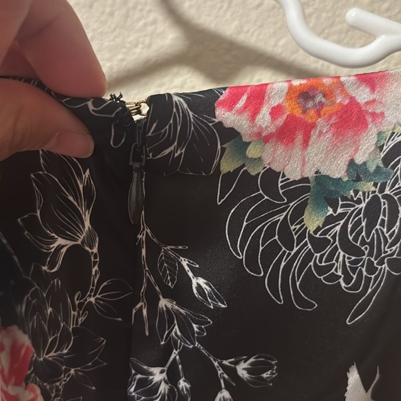 Guess Dress Sz 7 Kids - Picture 5 of 5